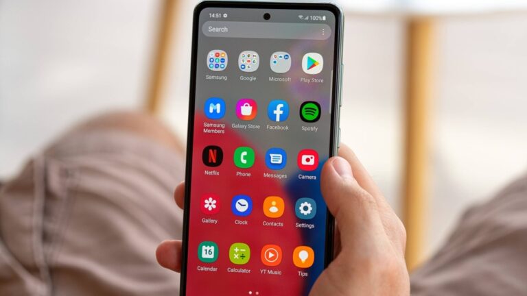 Samsung şaşırttı! Yedi yaşındaki telefona güncelleme