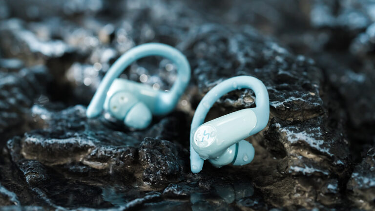 Spor ve müzik tutkusunu birleştiren HAKII, ürünleriyle Türkiye’de!