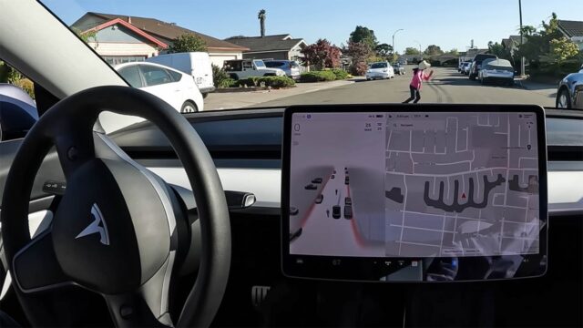 Tesla otopilotu gerçek çocuklar ile test ediliyor!