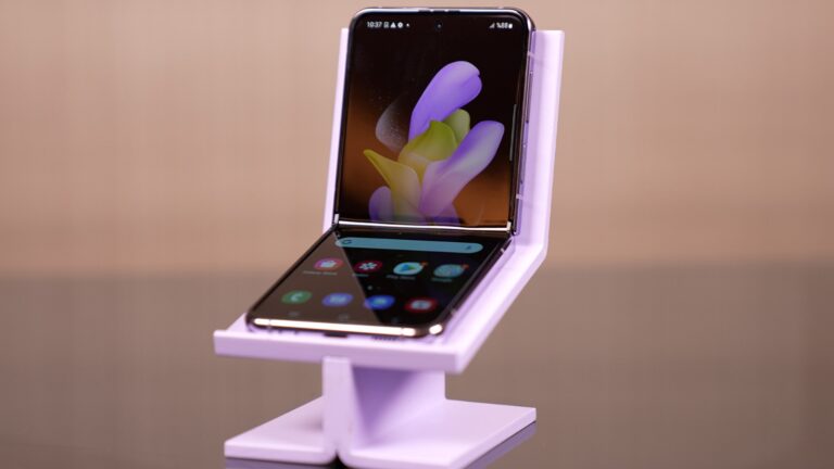 Samsung Galaxy Z Flip4 ön inceleme!