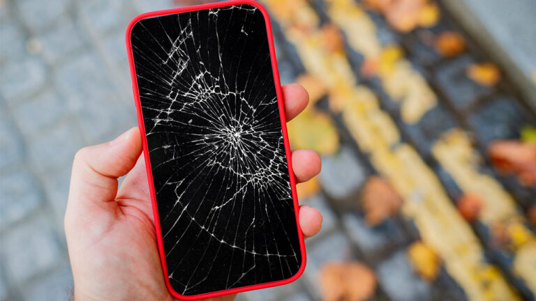 iPhone modelleri gelecekte kendi kendini tamir edecek!