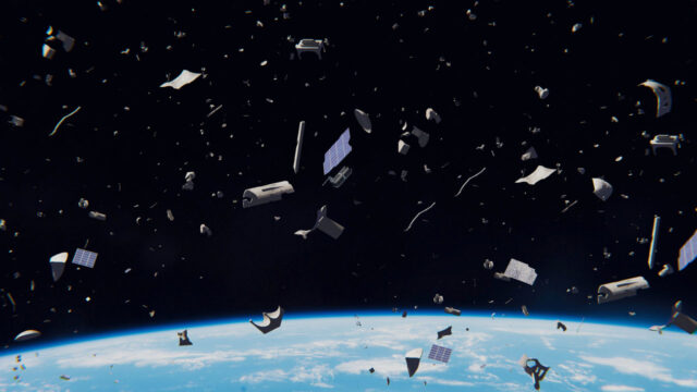 Uzay çöplerinin Dünya'ya atıldığı anlar paylaşıldı