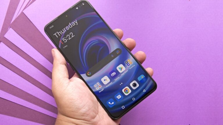 Amiral gemisi katili OnePlus modeline Android 15 güncellemesi!