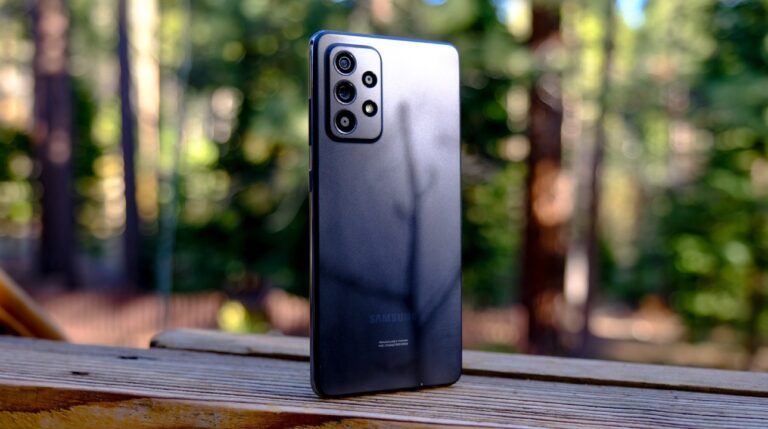 Samsung’dan orta segment modele Android 13 sürprizi