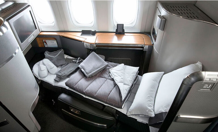 Uçaklarda First Class yolculuklar tarih mi oluyor?