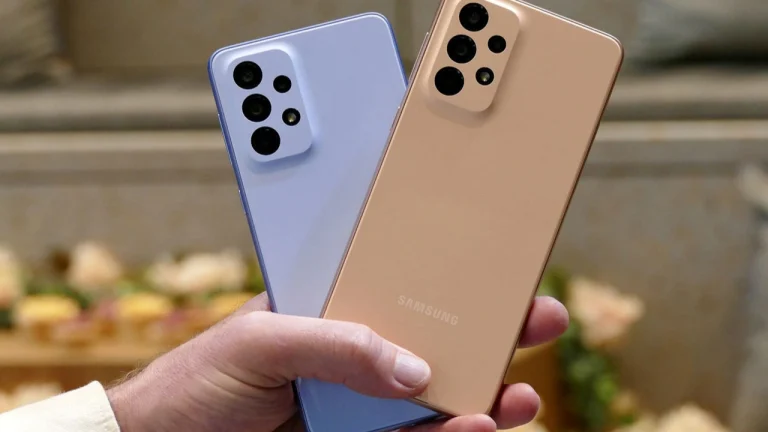 Android 13 tabanlı One UI 5.0 üç Samsung serisine geldi