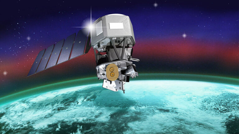 NASA’nın hava durumu uydusu aniden sessizliğe büründü!