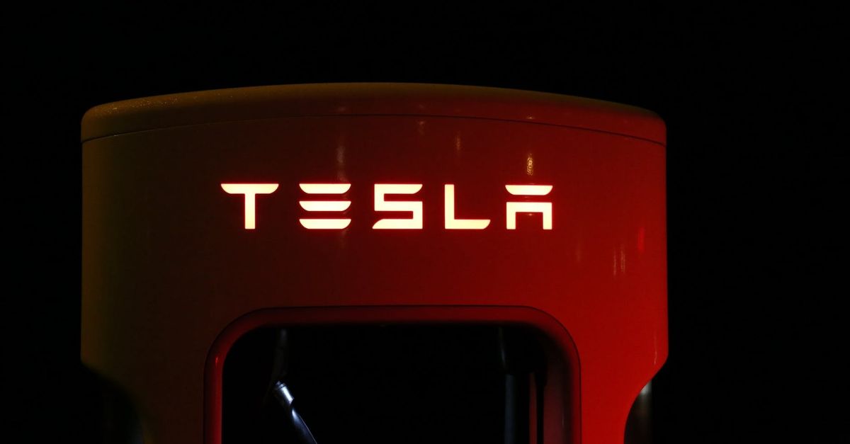 Tesla, milyar dolarlık fabrika kuruyor!