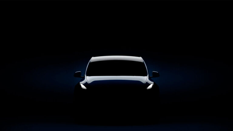 Tesla’nın uygun fiyatlı otomobili için geri sayım başlıyor!