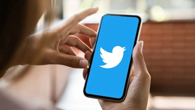 Two new features for Twitter direct messages and privacy