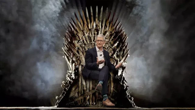 Apple CEO may lose his seat!