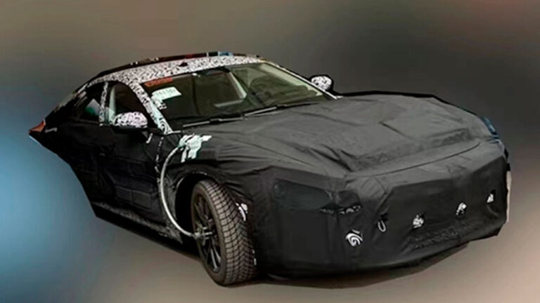 Xiaomi’nin otomobili kameralara yakalandı!