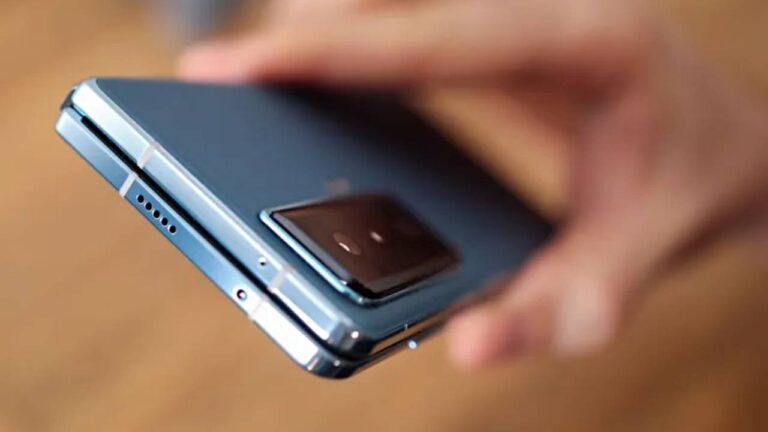 Honor durmuyor: iPhone 15’ten ince katlanabilir telefon yolda!