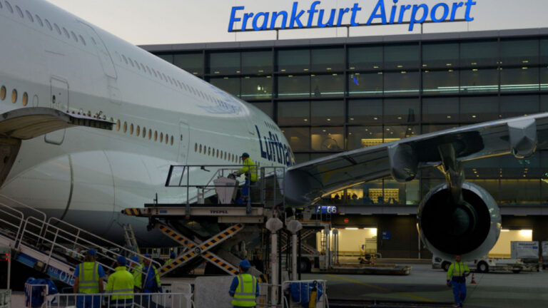 Binlerce yolcu mahsur kaldı: Lufthansa kesintiyi doğruladı!