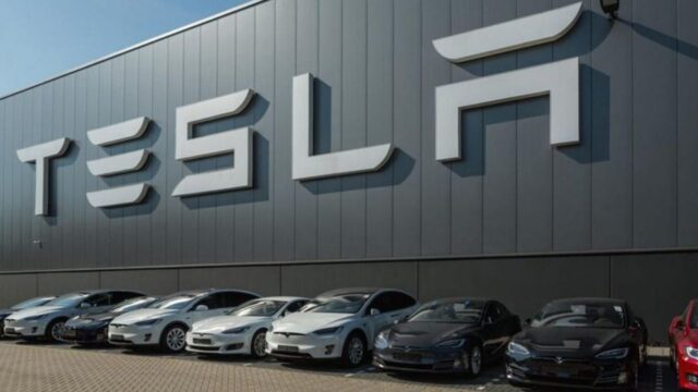 Tesla rekor sayıda aracı geri çağırdı!