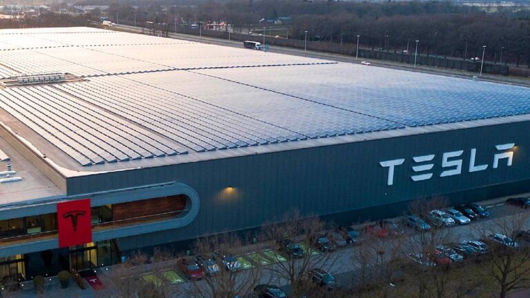 Tesla, sonunda gaza bastı: 3 milyar dolarlık anlaşma!