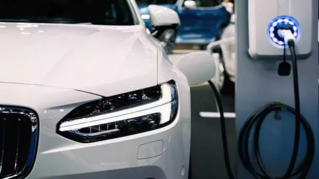 Electric vehicle sales crashed in Europe!  So why?