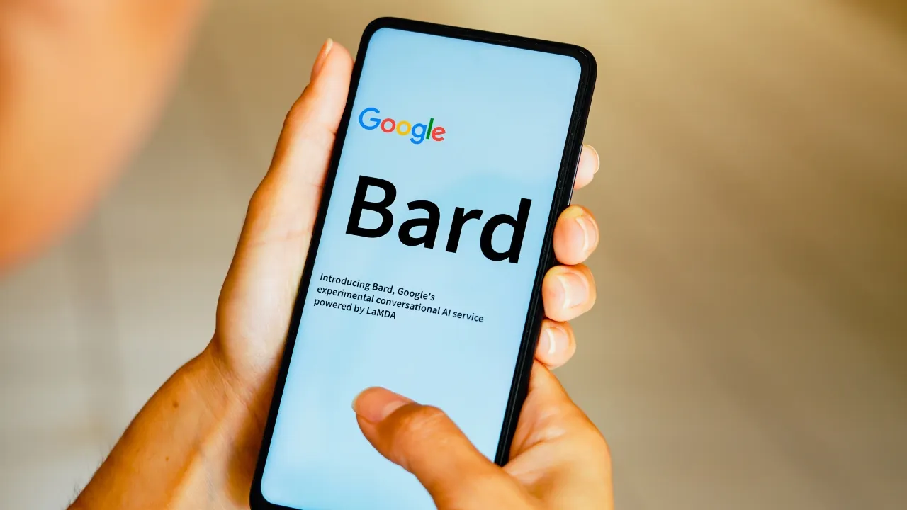 Google, Bard'ı ChatGPT verileriyle eğittiği iddiasına yanıt verdi!