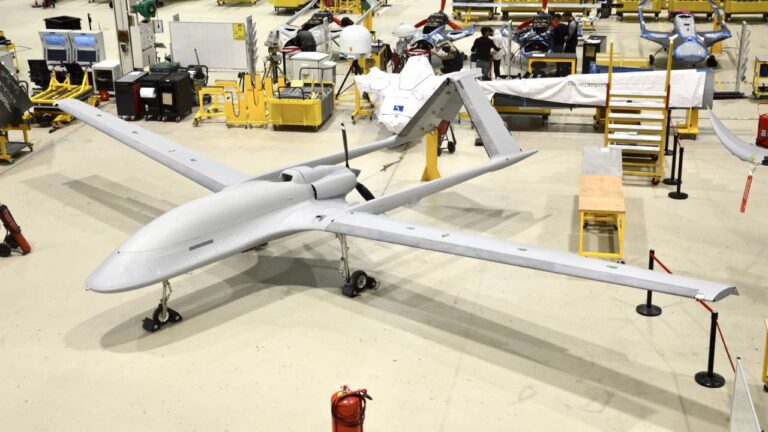 Bayraktar TB3 için bir kilometre taşı daha aşıldı! TCG Anadolu’ya ne zaman inecek?