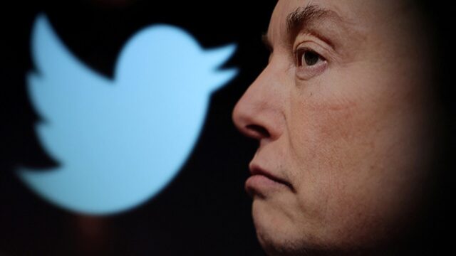 Elon Musk düşünceli: Twitter’ın değeri yarı yarıya düştü!