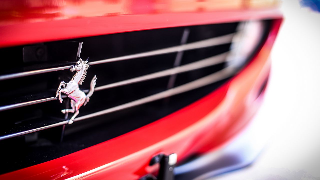 Ferrari, Kripto Parayla Ödeme Kabuline Başlıyor - Otomobil Devi Yeni Müşterilere Ulaşıyor!