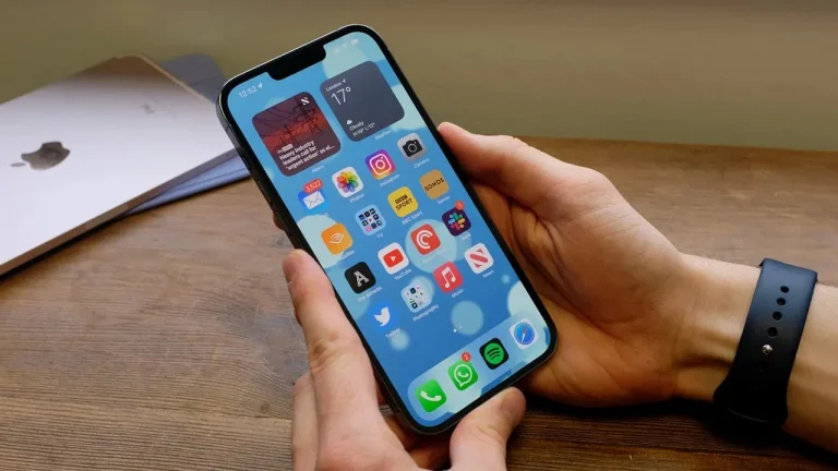 Gündeme bir anda düşen iOS 17 sızıntısı: Yeni özellikler neler?
