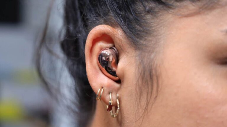 Galaxy Buds Live 2 modelini bekleyenleri üzecek gelişme!