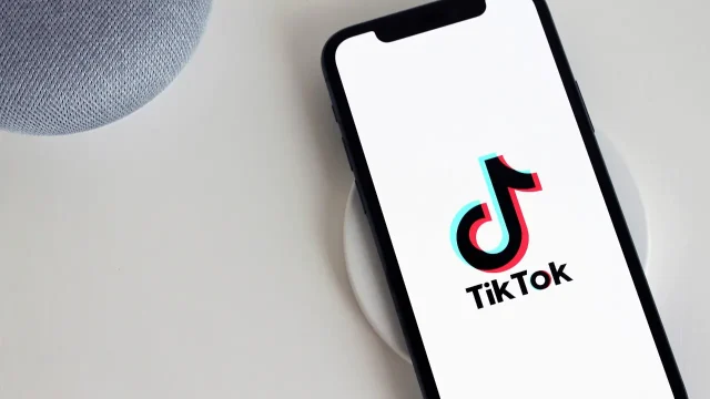 Artificial intelligence touch to TikTok: Lensa alternative is coming!