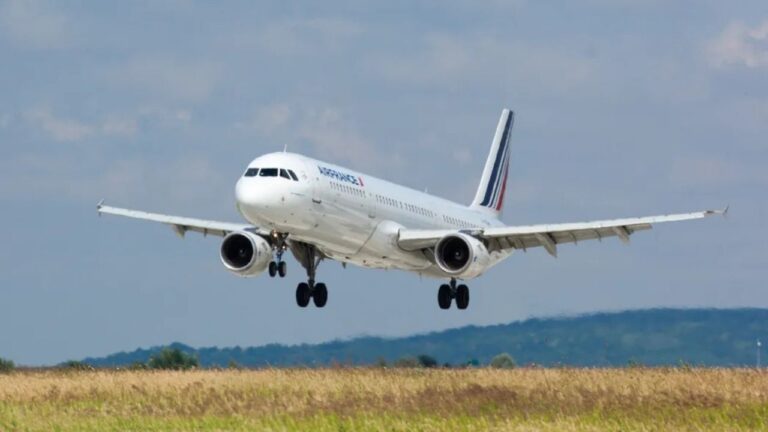 Fransa’dan havacılık sektörünü etkileyen şok karar: Uçuş sayıları düşüşte!