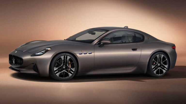 Maserati satılacak mı? Stellantis’ten açıklama geldi!