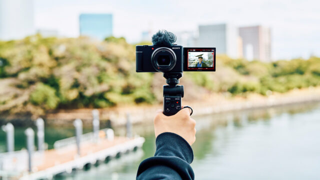 Sony, gelişmiş zoom yetenekli yeni vlog kamerası ZV-1 Mark II’yi duyurdu!