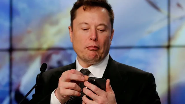 Elon Musk’tan şok edici sözler: WhatsApp’a güvenilemez!