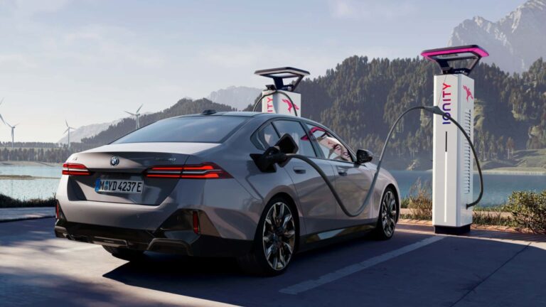 BMW CEO’sundan şaşırtan elektrikli otomobil açıklaması: Onlarla rekabet imkansız!