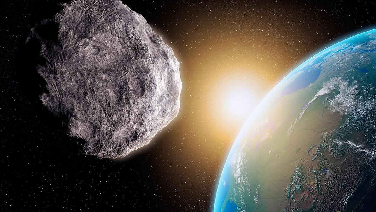 A giant asteroid is heading towards Earth!