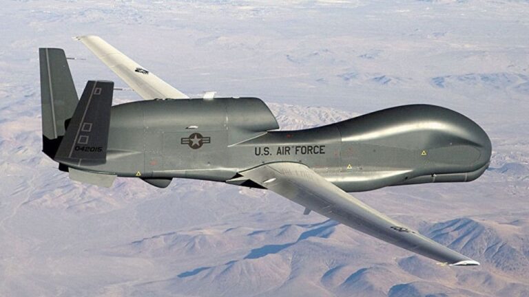 Yapay zeka acımadı: SİHA, kendi operatörünü vurdu!