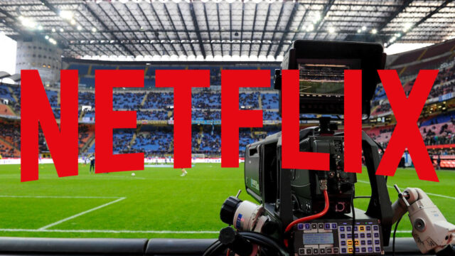 Netflix rolled up its sleeves for its first live sports broadcast!