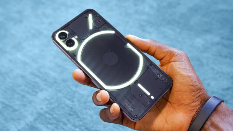 Yeni fiyat/performans kralı Nothing Phone 1, Türkiye’de satışa çıktı: Fiyatı ve özellikleri!