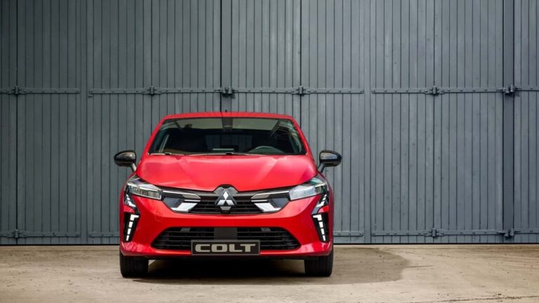 Renault Clio’nun ikizi: Yeni Mitsubishi Colt tanıtıldı!