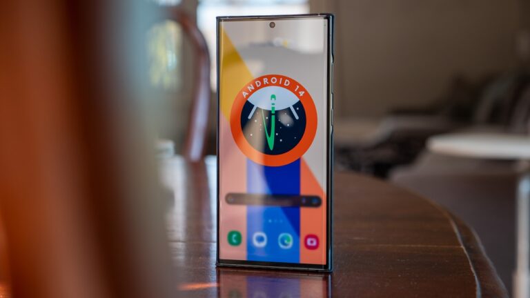 Samsung Galaxy S23 Ultra Android 14 ile görüldü: İşte GeekBench skoru!