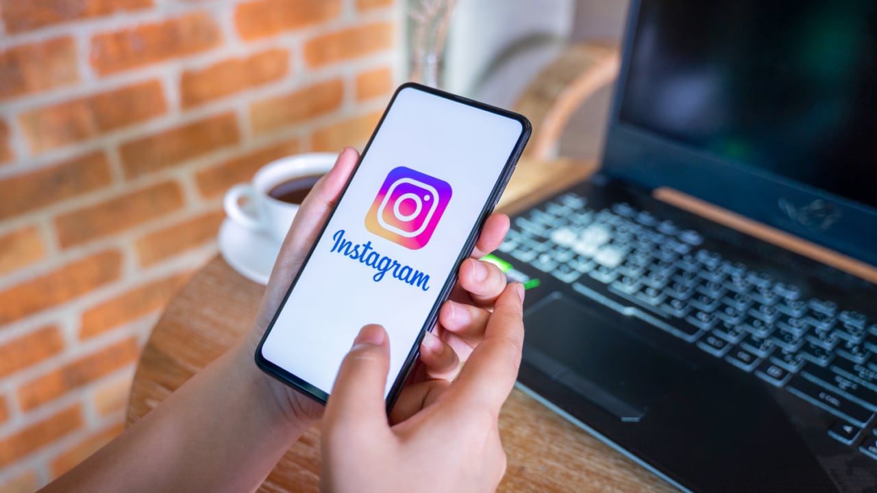 Good news for iOS users!  Instagram tests 'finally' feature