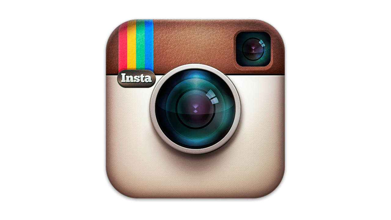 Change of Instagram logo from past to present