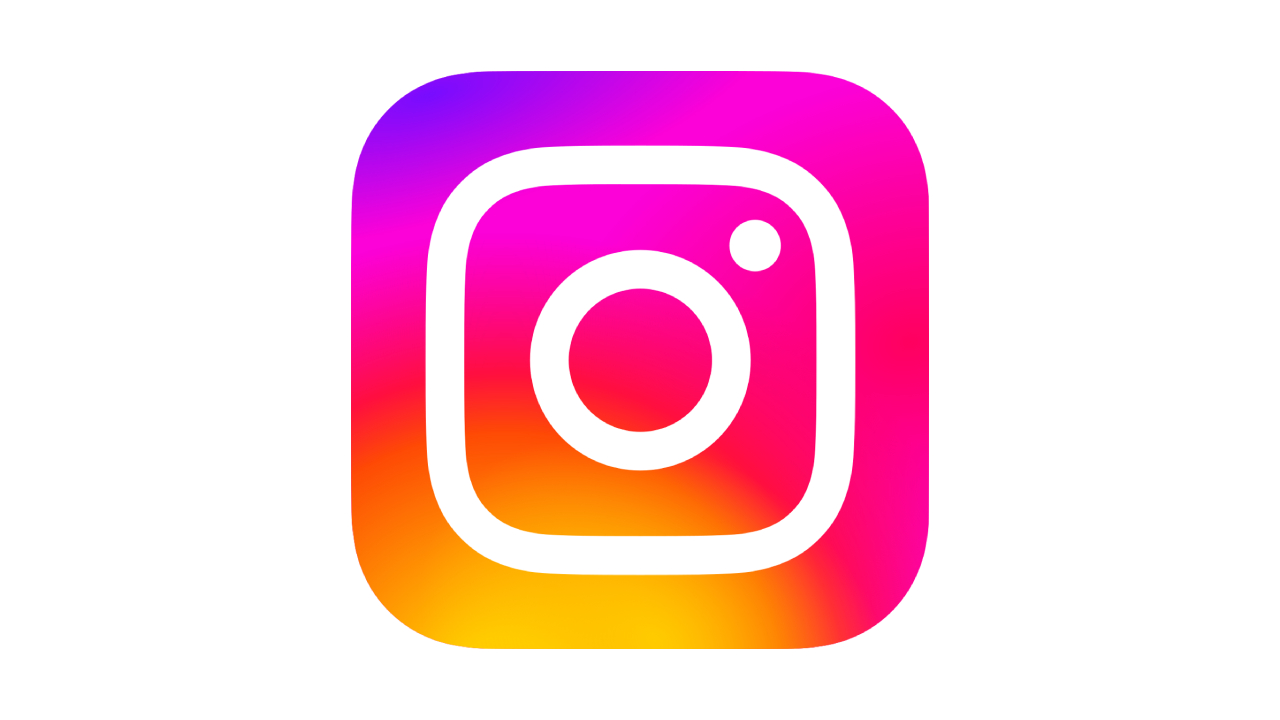 Change of Instagram logo from past to present