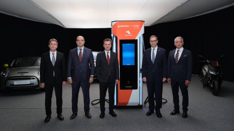 Şarj istasyonu için büyük adım: Borusan ve Petrol Ofisi el sıkıştı!