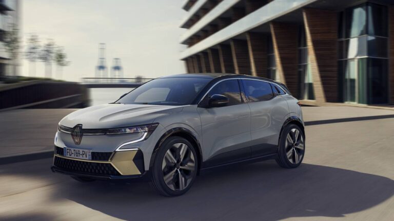 Yeni Renault Megane E-Tech satışa çıkıyor! İşte fiyatı ve özellikleri