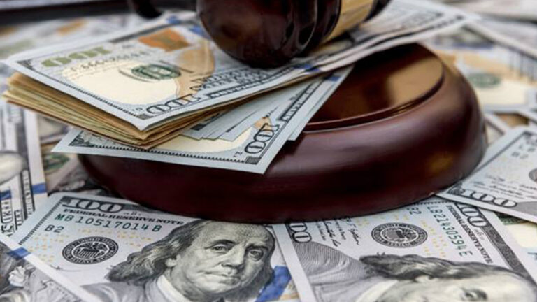 Bankalara devasa para cezası! Sebebi ise sadece WhatsApp kullanmaları