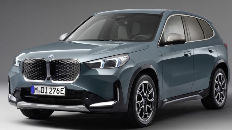 BMW, en ucuz elektrikli SUV’unu tanıttı: İşte iX1 eDrive20