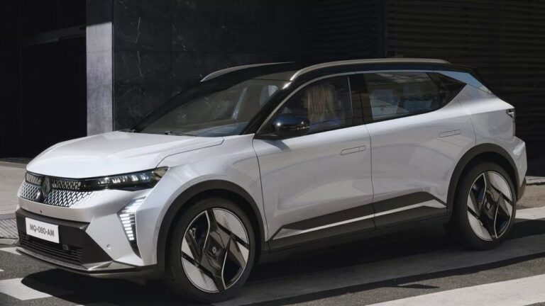 Sen çok değiştin Feriha: Yeni Renault Scenic tanıtıldı!