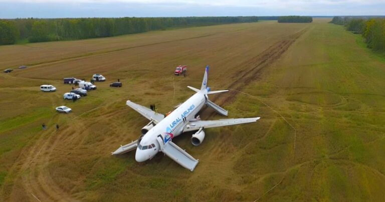 Tarlaya iniş yapan uçak tekrar nasıl havalanacak?