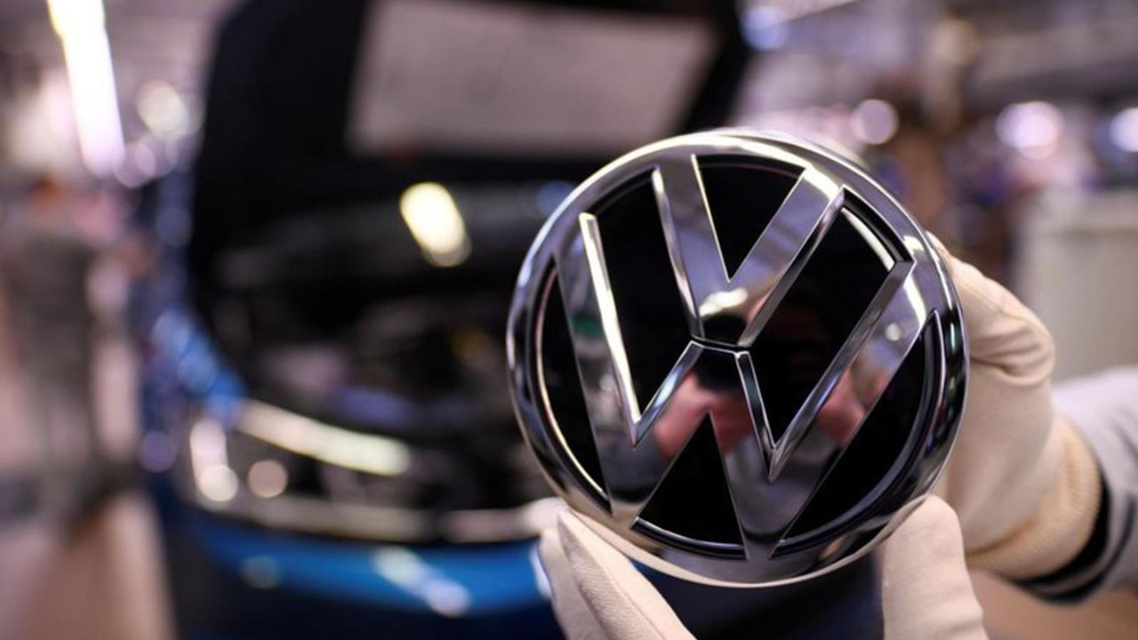 Volkswagen'de büyük kesinti Üretim durduruldu!