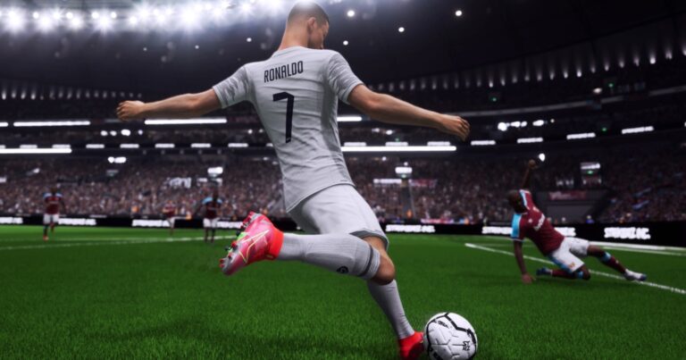 As bayrakları: FIFA rakibi oyundan Türkçe spiker müjdesi!